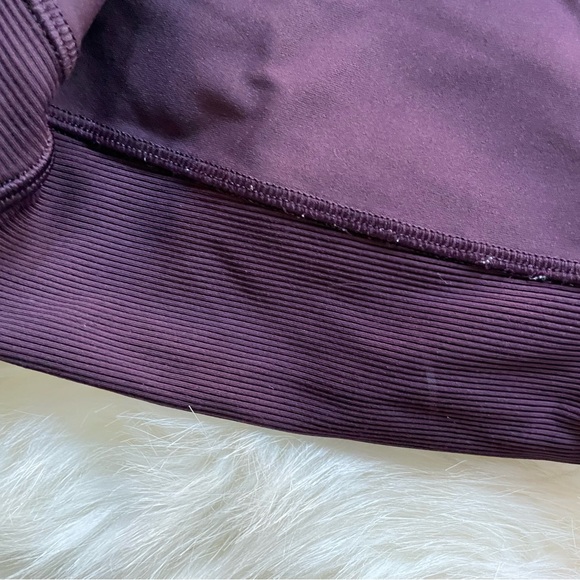 Lululemon - Picture 2 of 6